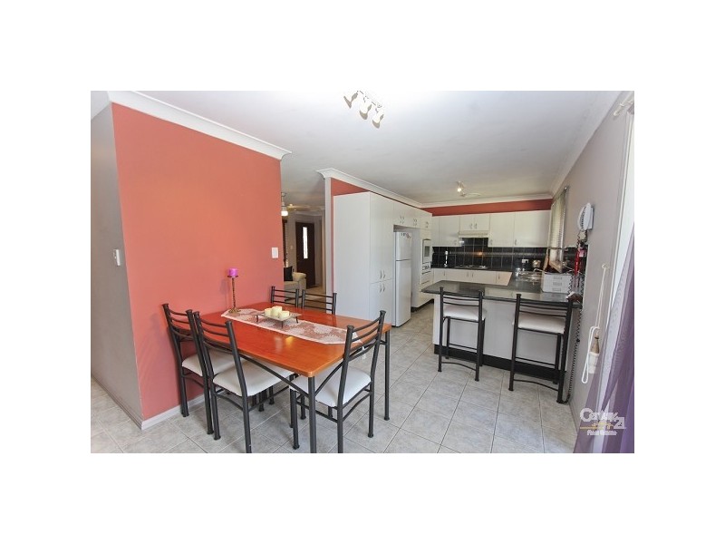 17 Kingfisher Close, Tingira Heights NSW 2290