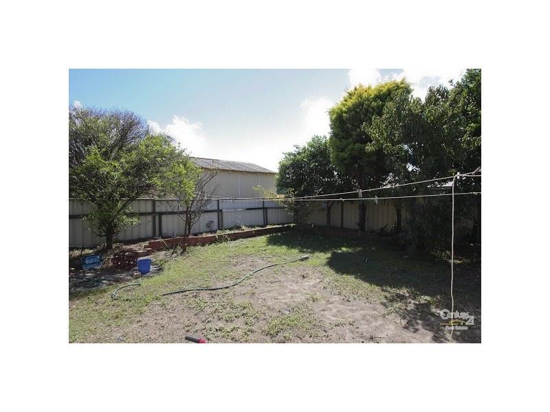 16 Beach Street, Belmont South NSW 2280