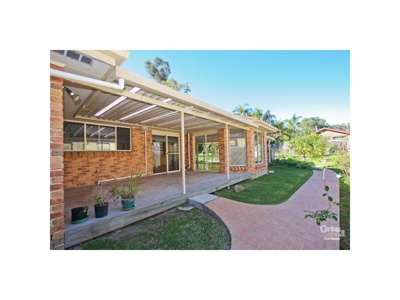 6 Gleeson Crescent, Eleebana NSW 2282