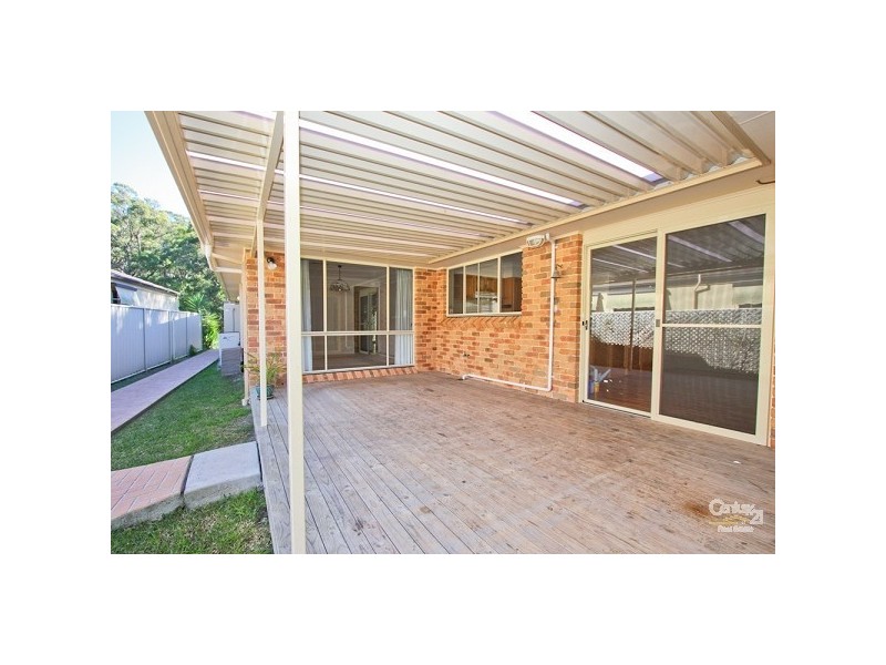 6 Gleeson Crescent, Eleebana NSW 2282