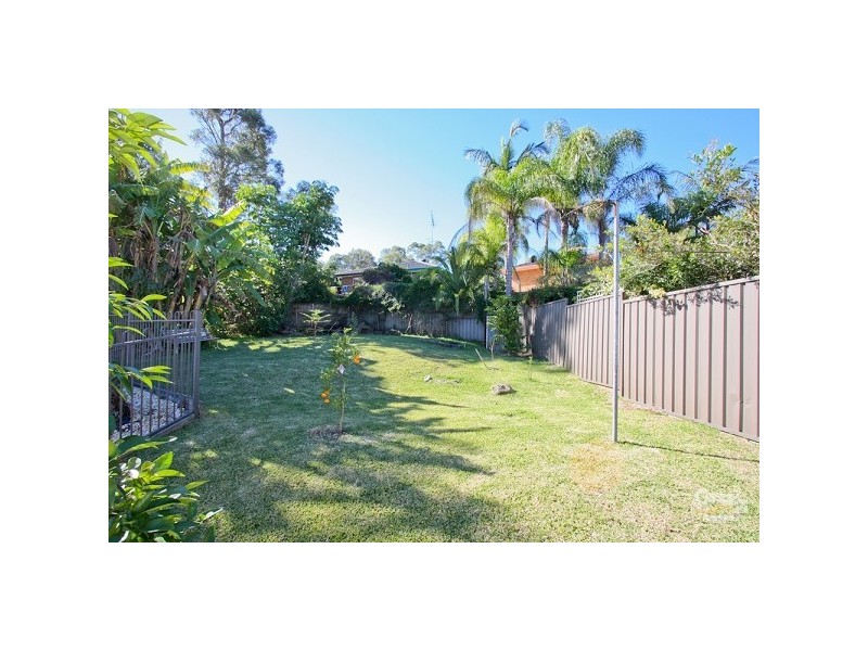 6 Gleeson Crescent, Eleebana NSW 2282