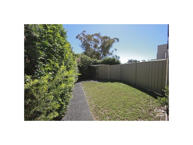 1/4 Berringar Road, Valentine NSW 2280