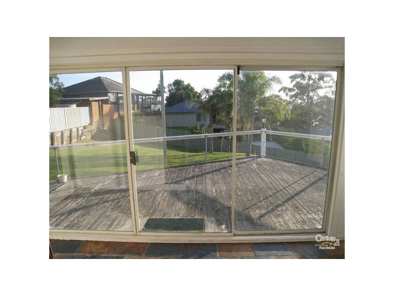 70 Thompson Road, Speers Point NSW 2284