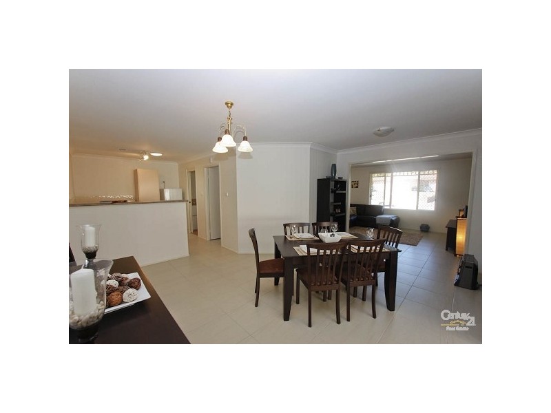 1/11 Ruston Avenue, Valentine NSW 2280