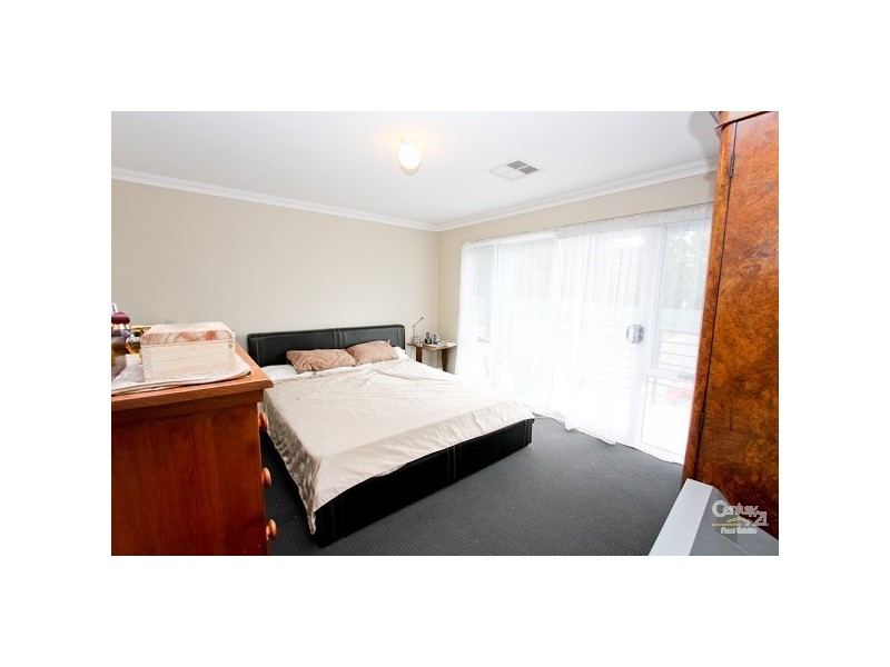 1 Japonica Place, Valentine NSW 2280