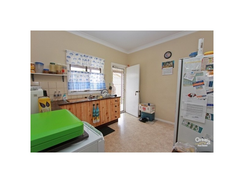 24 Charles Street, Warners Bay NSW 2282