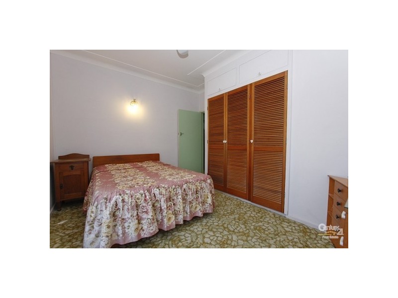 11 Mary Avenue, Belmont NSW 2280