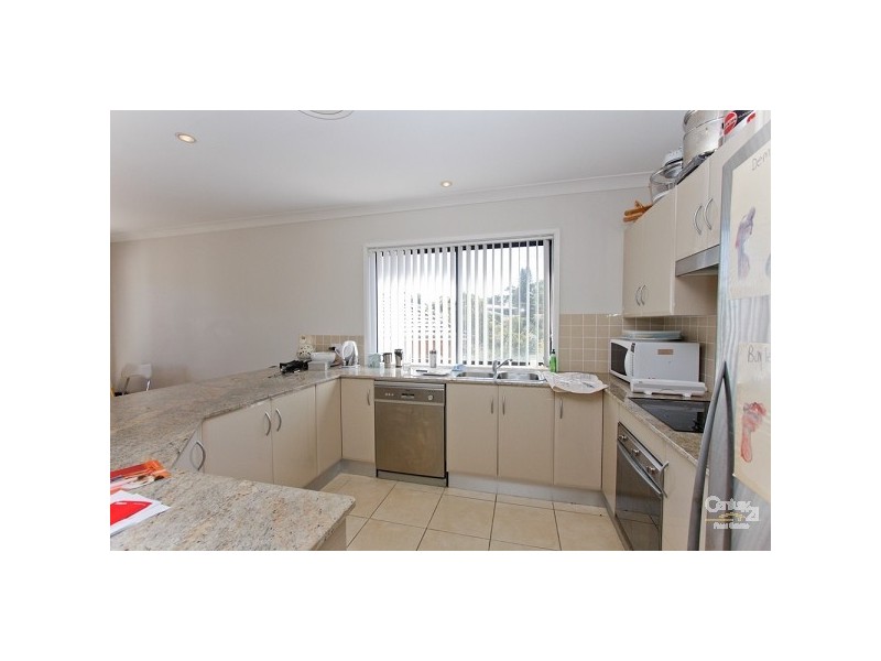 3/4 Berringar Road, Valentine NSW 2280