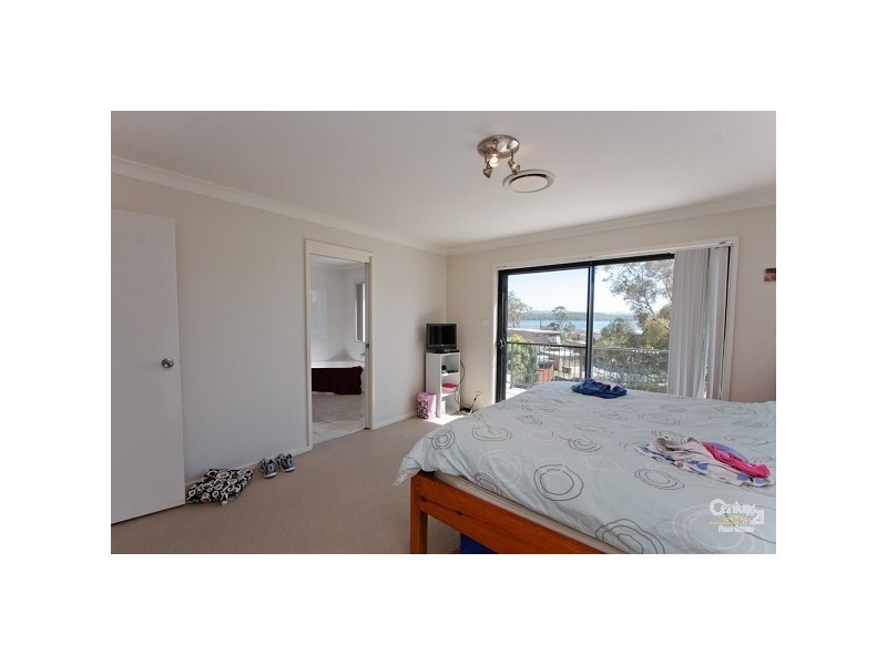 3/4 Berringar Road, Valentine NSW 2280