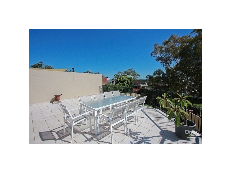 3/4 Berringar Road, Valentine NSW 2280