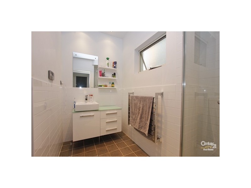 30 Ruswell Avenue, Warners Bay NSW 2282