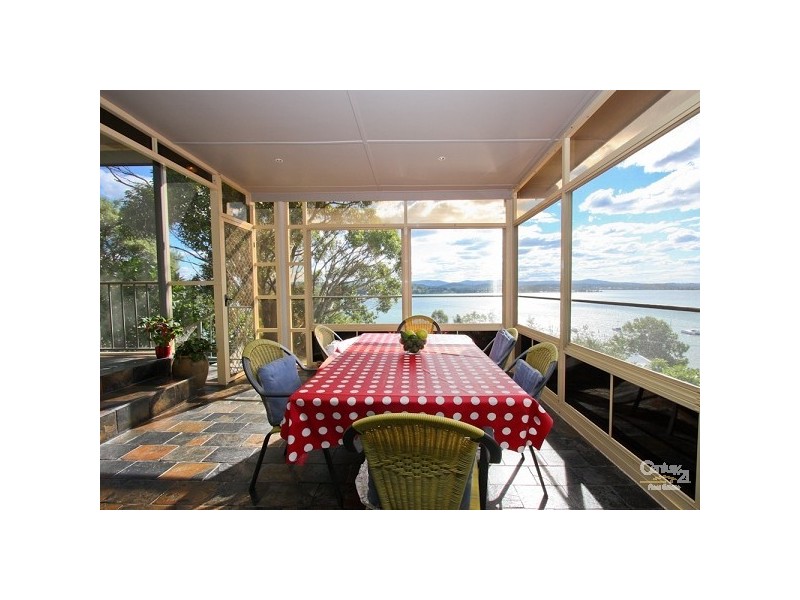 11 Croft Road, Eleebana NSW 2282