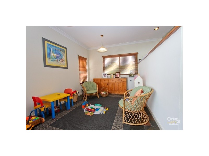 11 Croft Road, Eleebana NSW 2282
