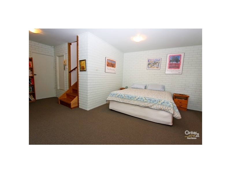 11 Croft Road, Eleebana NSW 2282