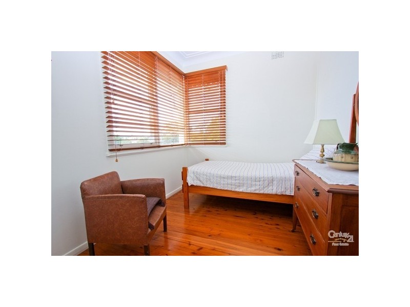 11 Croft Road, Eleebana NSW 2282
