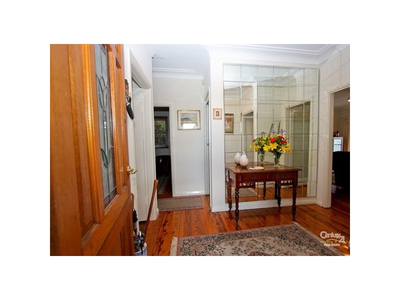 11 Croft Road, Eleebana NSW 2282
