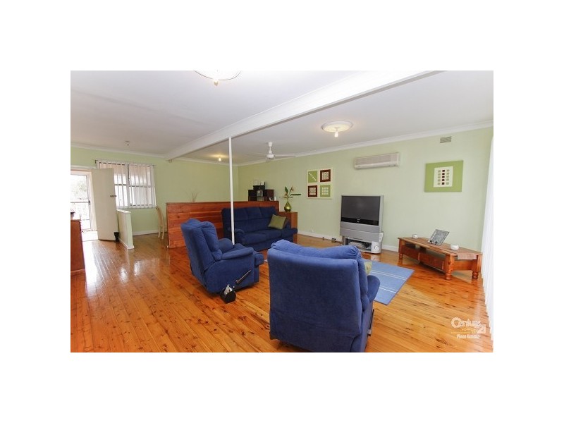 297 Pacific Highway, Belmont North NSW 2280