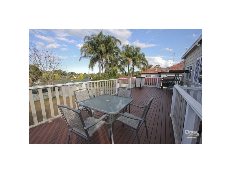 297 Pacific Highway, Belmont North NSW 2280