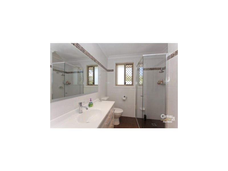 17 Dwyer Close, Eleebana NSW 2282