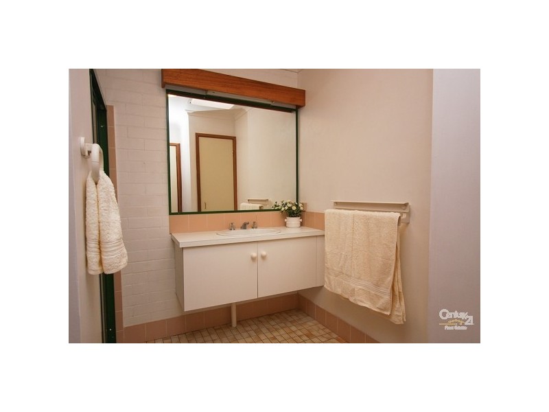 8/50 Allambee Place, Valentine NSW 2280