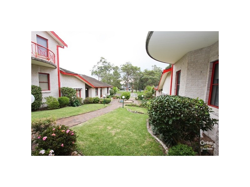 8/50 Allambee Place, Valentine NSW 2280