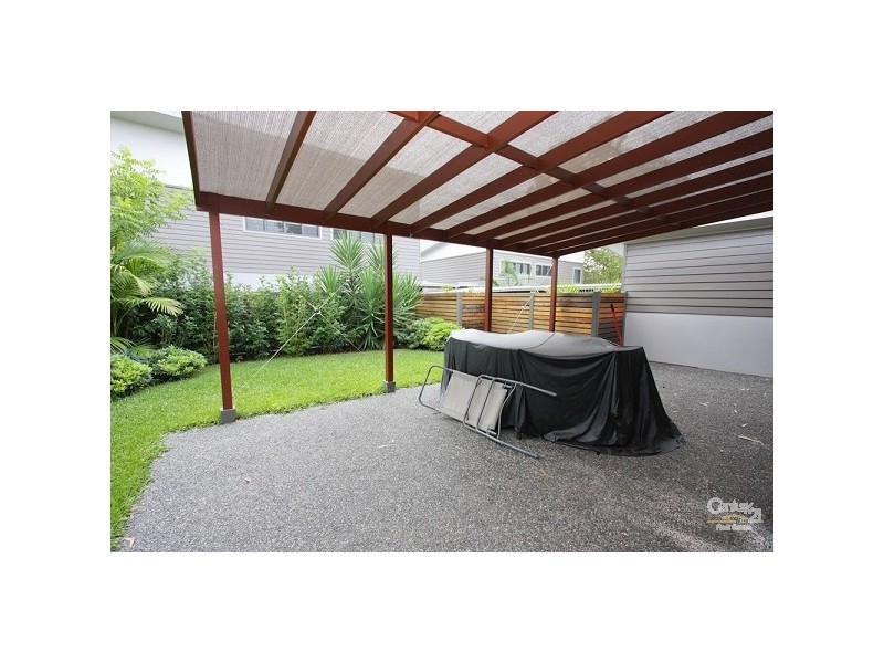 2/41 Tallawalla Road, Valentine NSW 2280