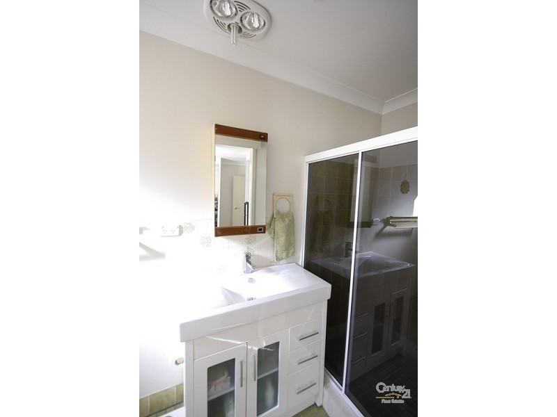 7 St Johns Drive, Croudace Bay NSW 2280