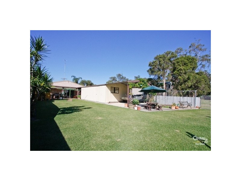 7 St Johns Drive, Croudace Bay NSW 2280