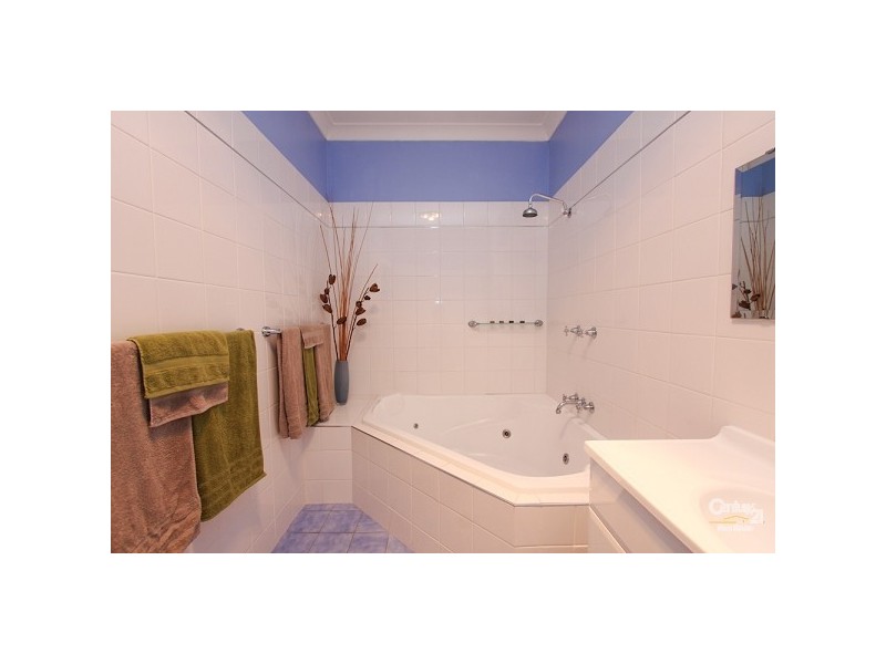 28 Berkeley Street, Speers Point NSW 2284