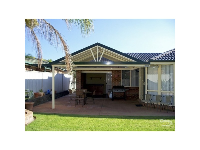 6 Minnesota Way, Warners Bay NSW 2282