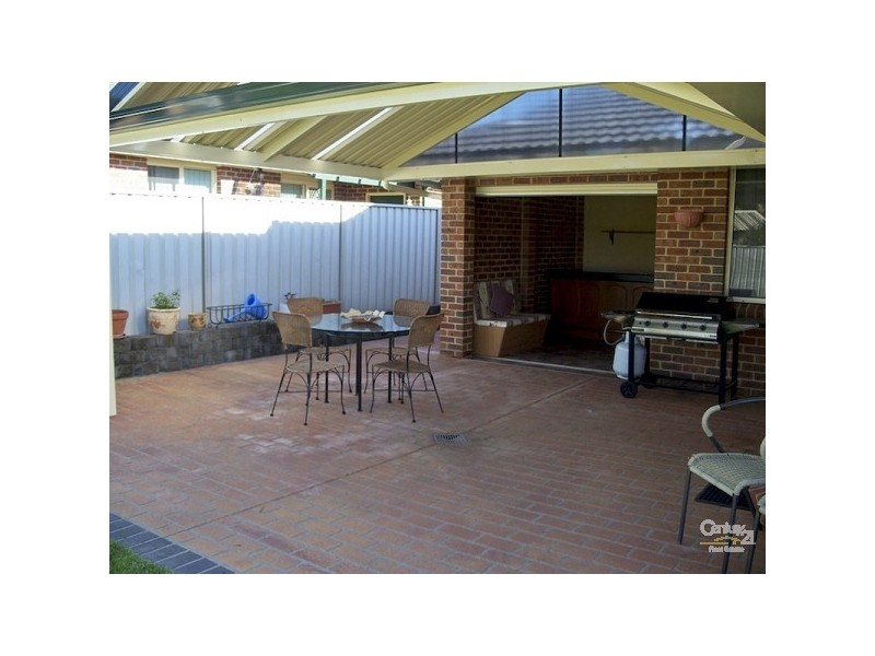 6 Minnesota Way, Warners Bay NSW 2282