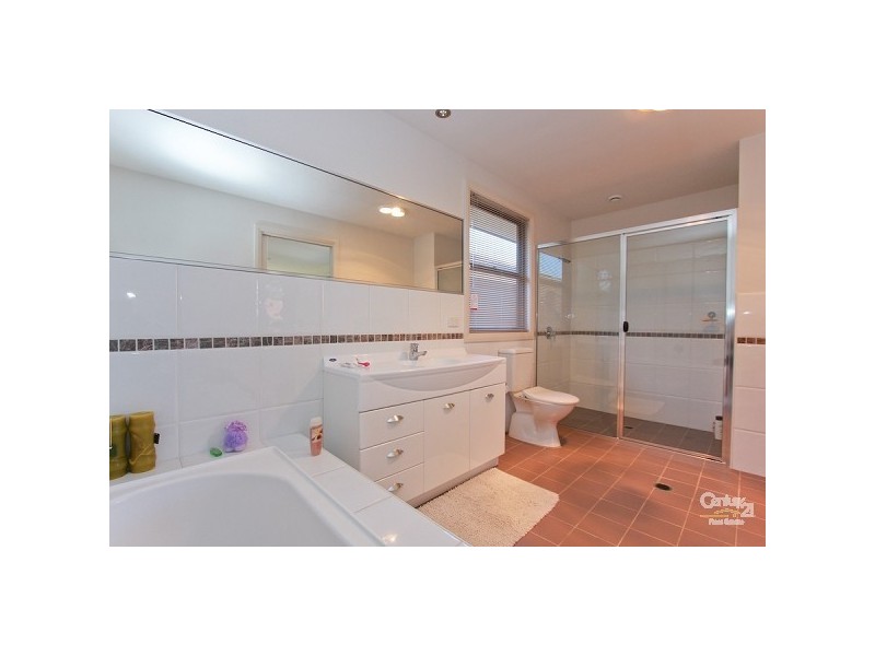 83 Geraldton Drive, Redhead NSW 2290