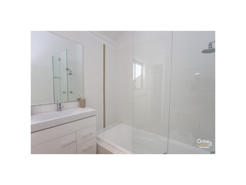 4 Bibby Street, Hamilton NSW 2303