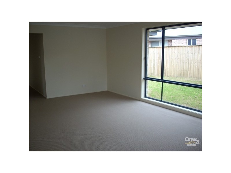 3 Harmony Crescent, Mount Hutton NSW 2290