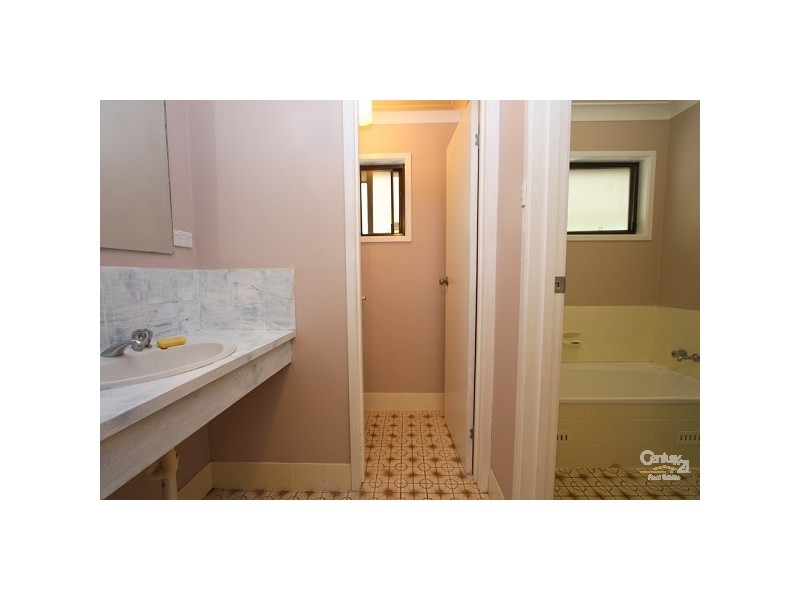 16 Walumbi Avenue, Tingira Heights NSW 2290