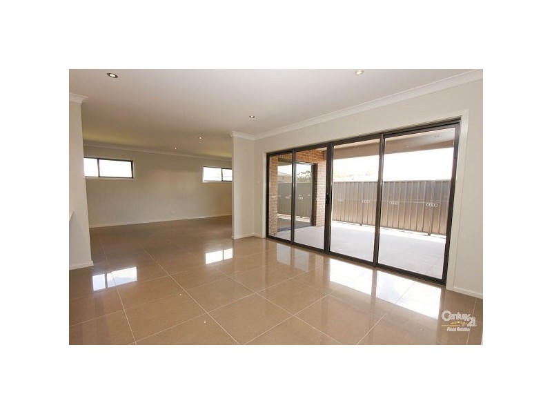 9 John Fallins Close, Belmont North NSW 2280