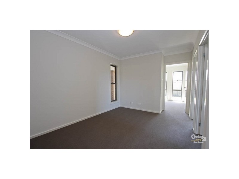 9 John Fallins Close, Belmont North NSW 2280