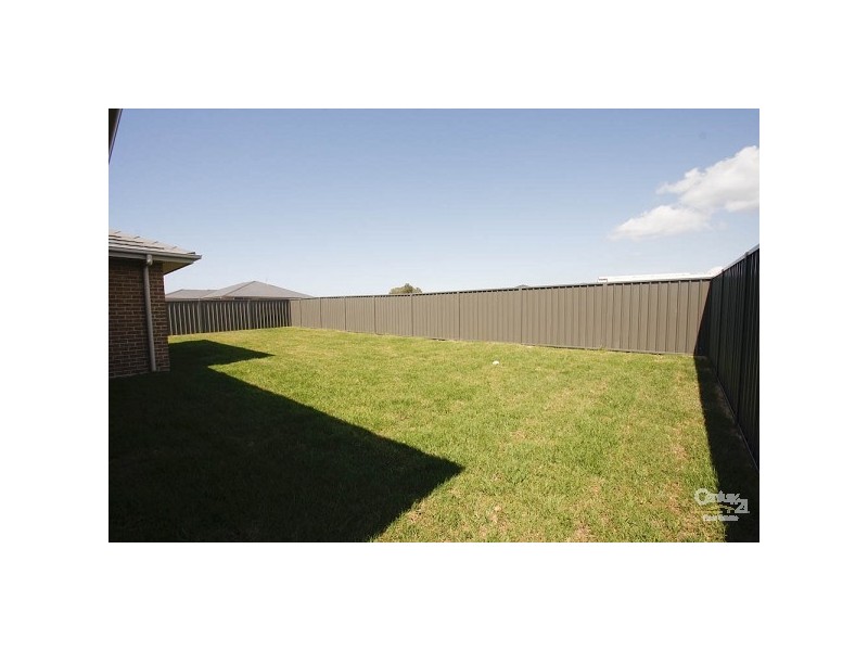 9 John Fallins Close, Belmont North NSW 2280