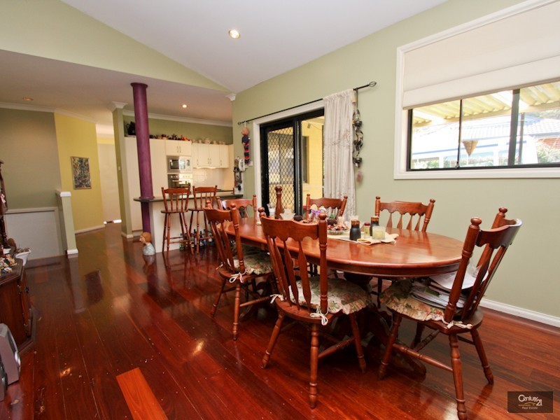 12 Cassegrain Close, Eleebana NSW 2282