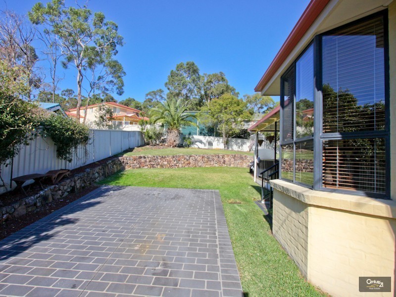 12 Cassegrain Close, Eleebana NSW 2282