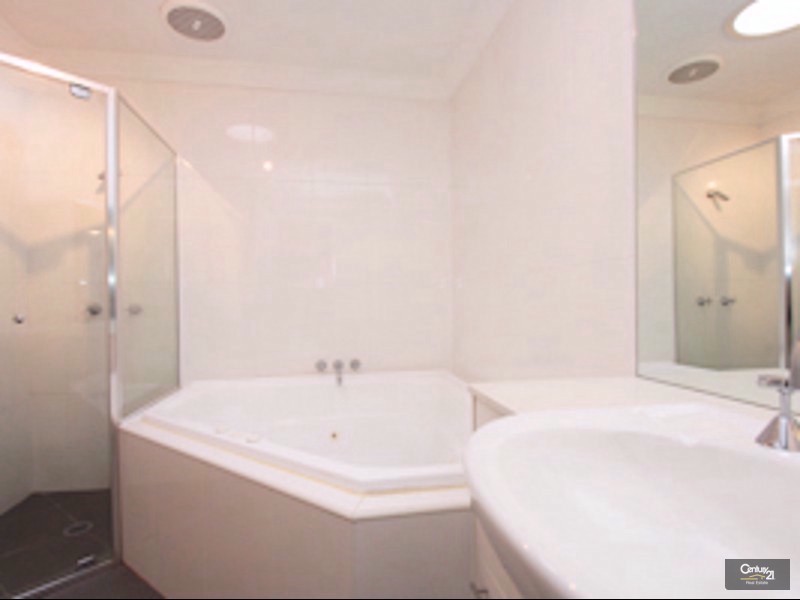 2/36 Albert Street, Warners Bay NSW 2282