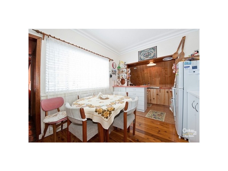 51 Medcalf Street, Warners Bay NSW 2282