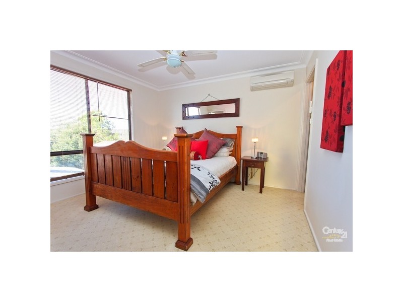 19 Charlton Street, Eleebana NSW 2282