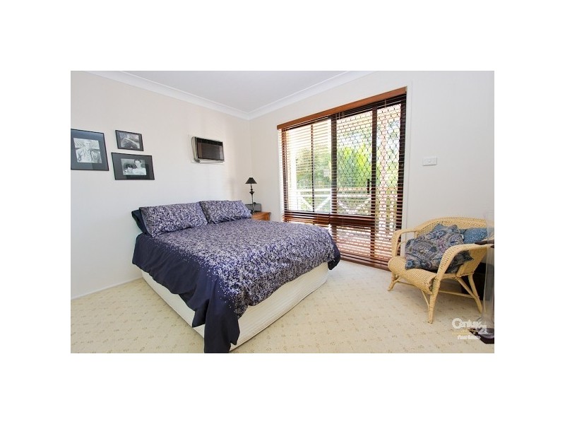 19 Charlton Street, Eleebana NSW 2282