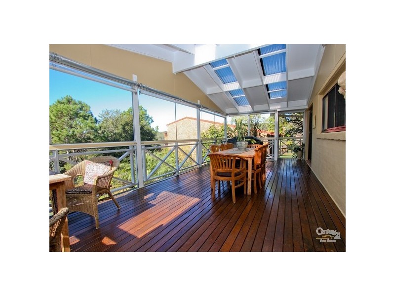 19 Charlton Street, Eleebana NSW 2282