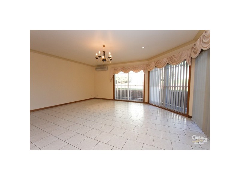 102 Regal Way, Valentine NSW 2280