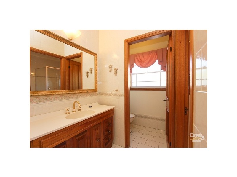 102 Regal Way, Valentine NSW 2280