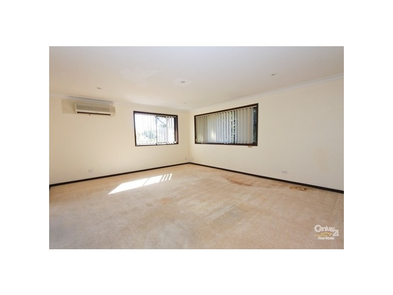 16 Arrowfield Street, Eleebana NSW 2282