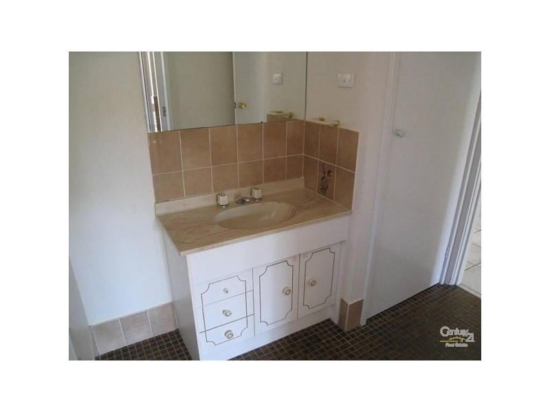 82 Regal Way, Valentine NSW 2280