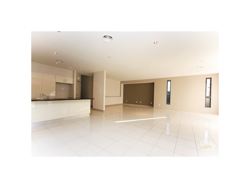 63 Lewers Street, Belmont NSW 2280